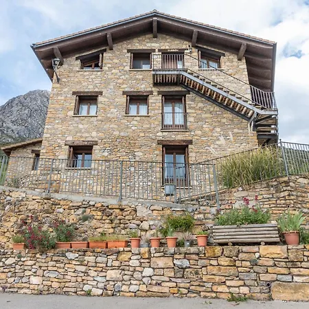 Milano Apartament Campo (Huesca)